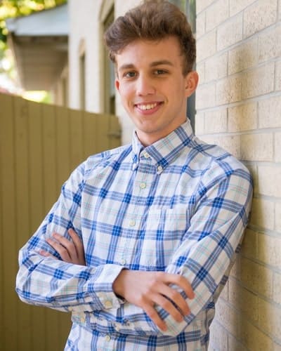 Alec Jason - Lawyer
